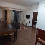 Perfect Home Stay At Times Square